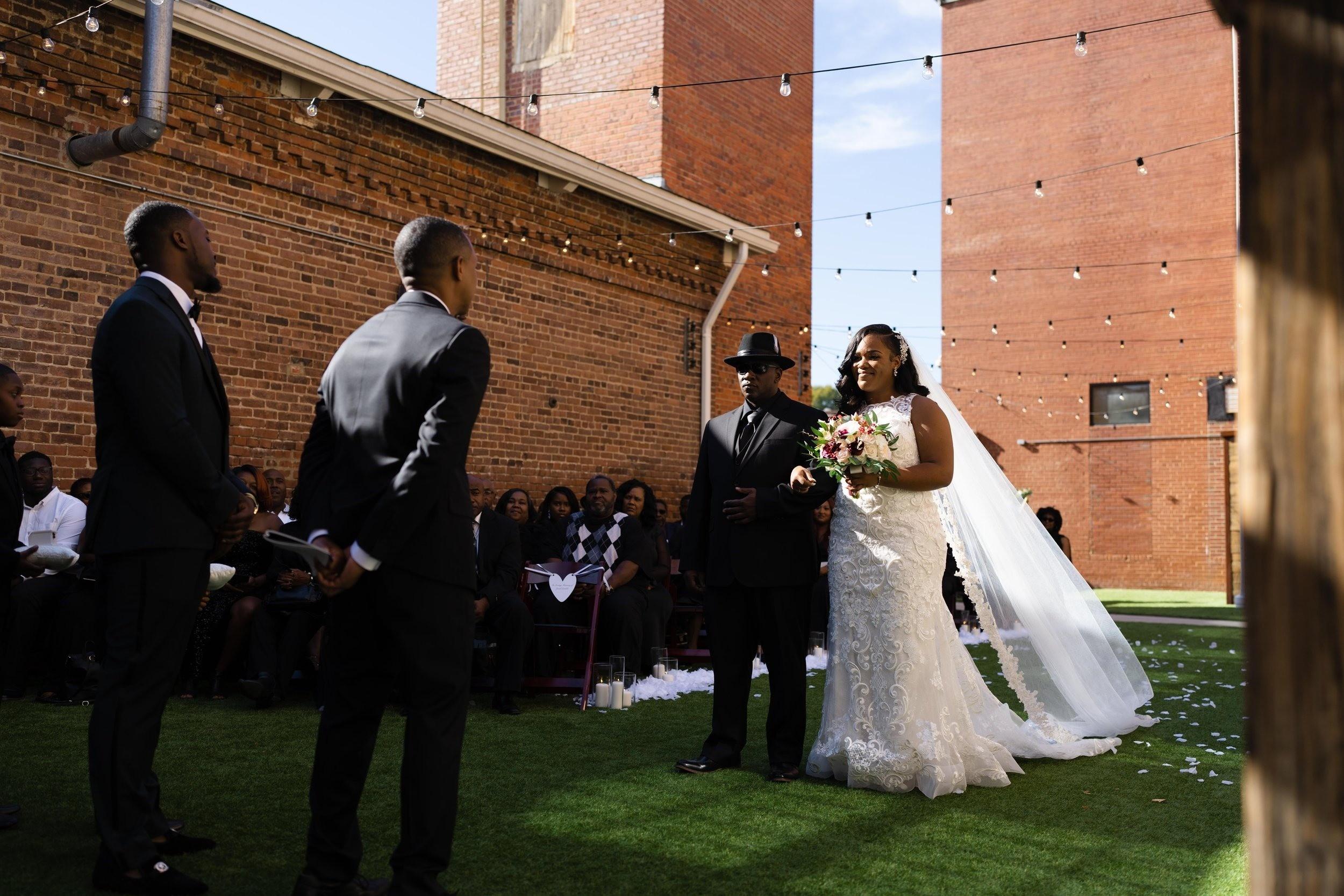 carousel-hero-element image-1