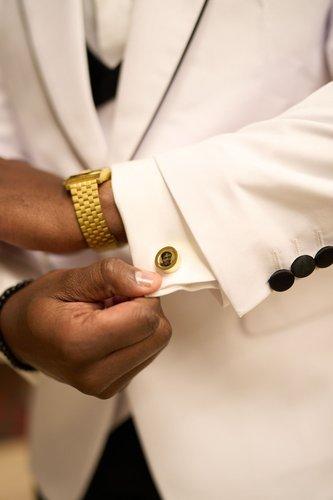 mobile - carousel-hero-element image-1