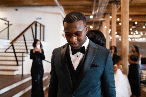 mobile - carousel-hero-element image-4